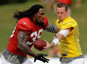 falcons-bengals-practice-football-matt-ryan-steven-jackson_pg_600
